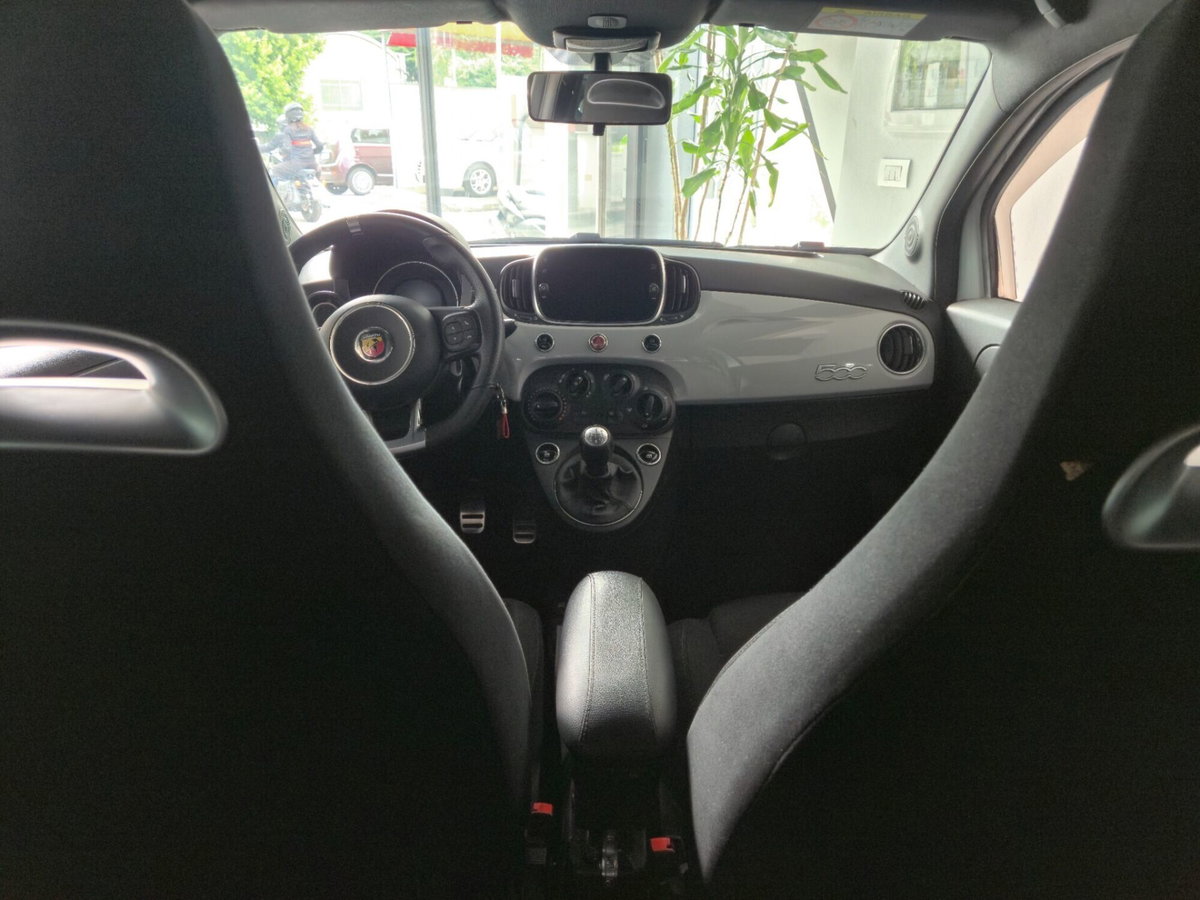 Abarth 595 595 1.4 Turbo T-Jet 145 CV (6)