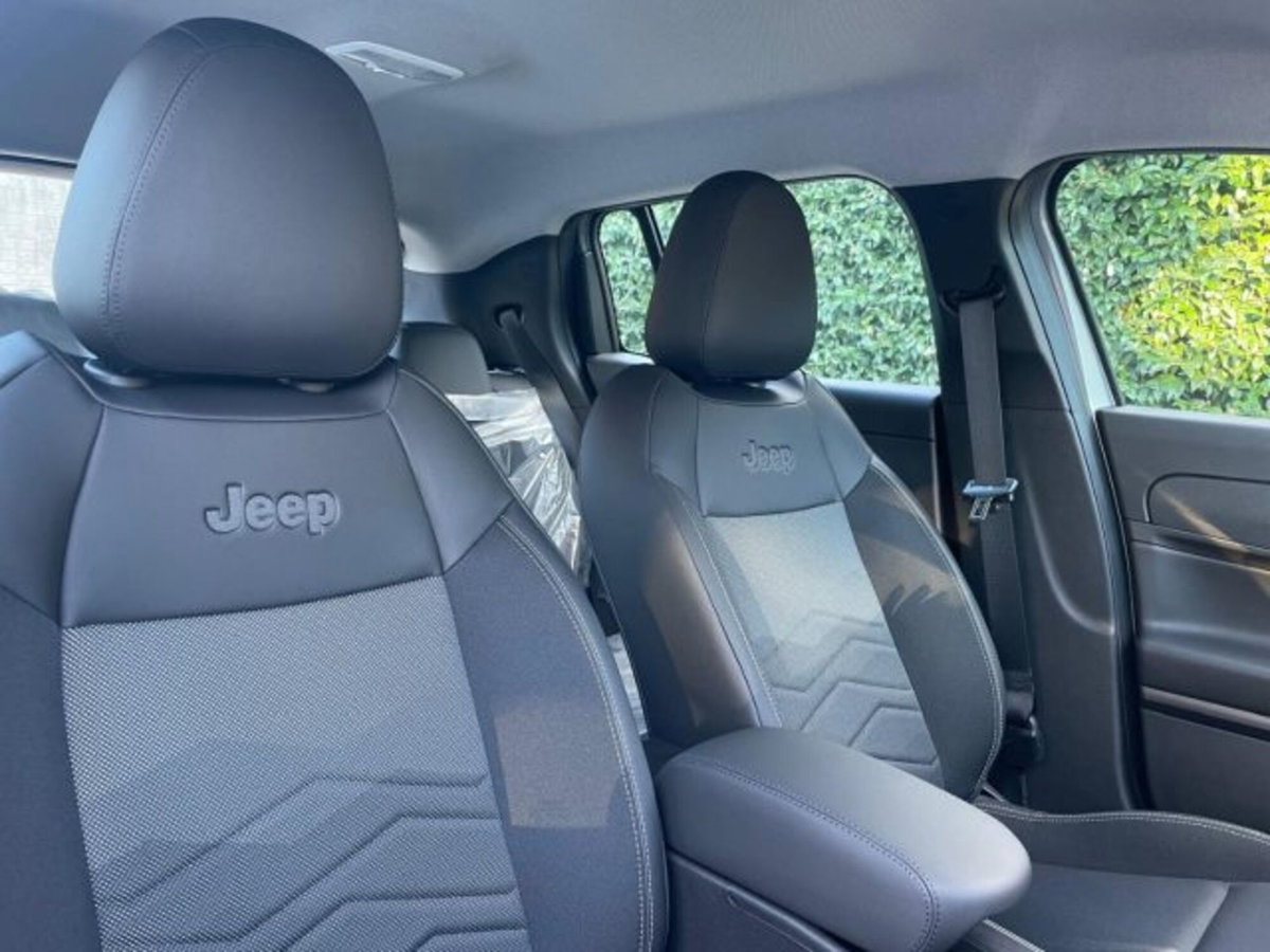 Jeep Avenger 1.2 turbo Altitude fwd 100cv (11)