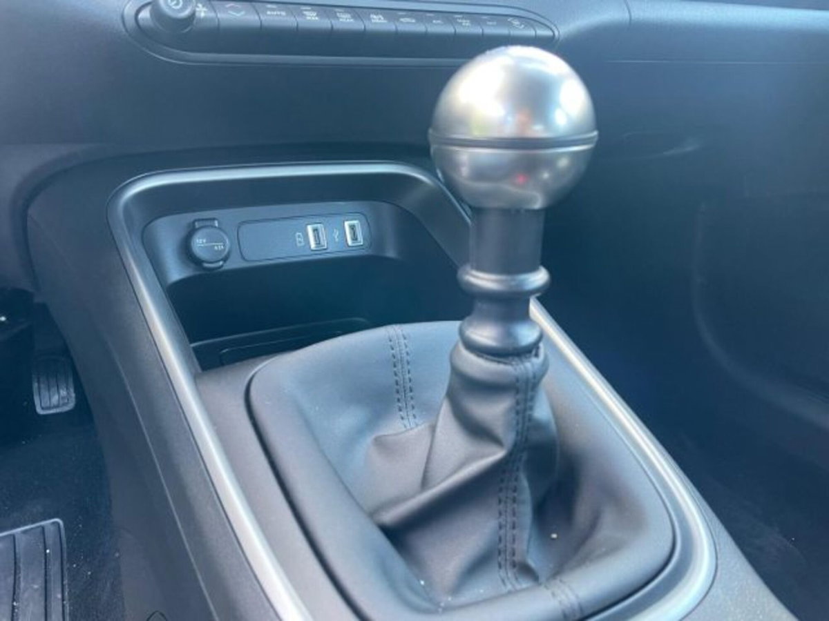 Jeep Avenger 1.2 turbo Altitude fwd 100cv (18)