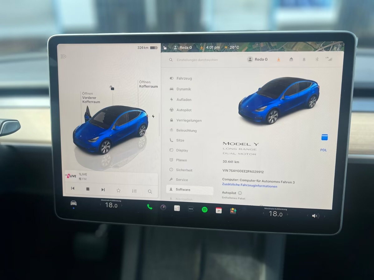 Tesla Model Y Long Range awd (15)