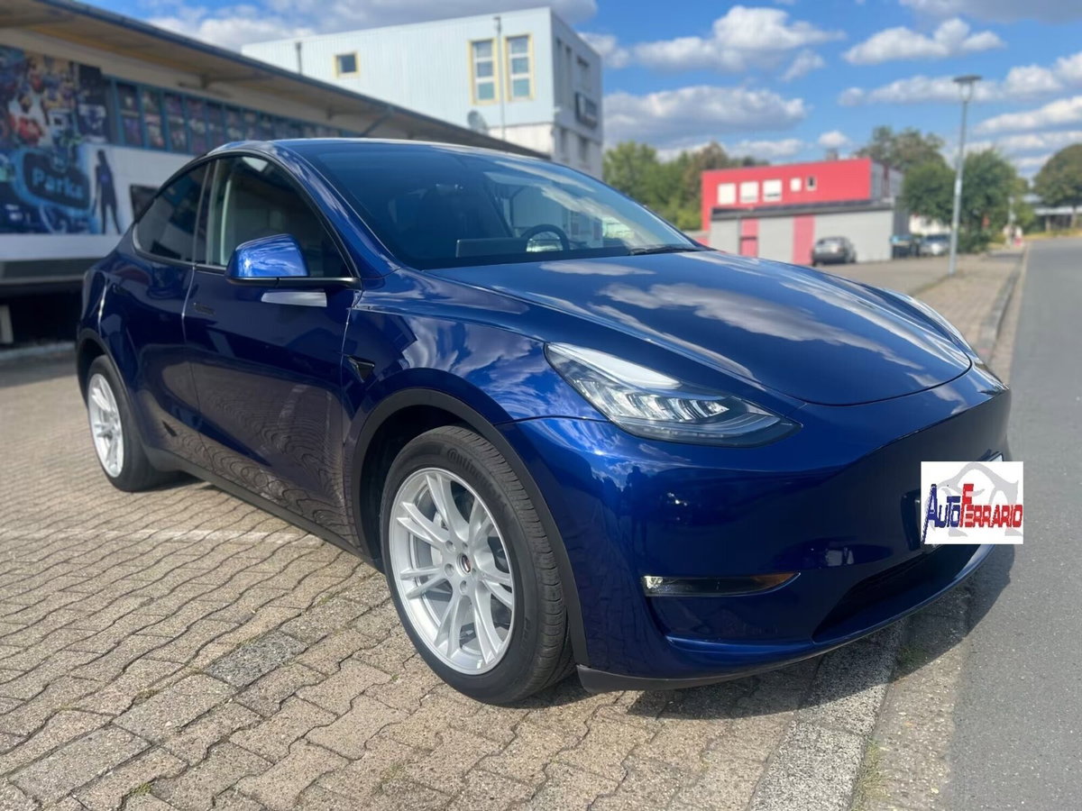 Tesla Model Y Long Range awd (4)