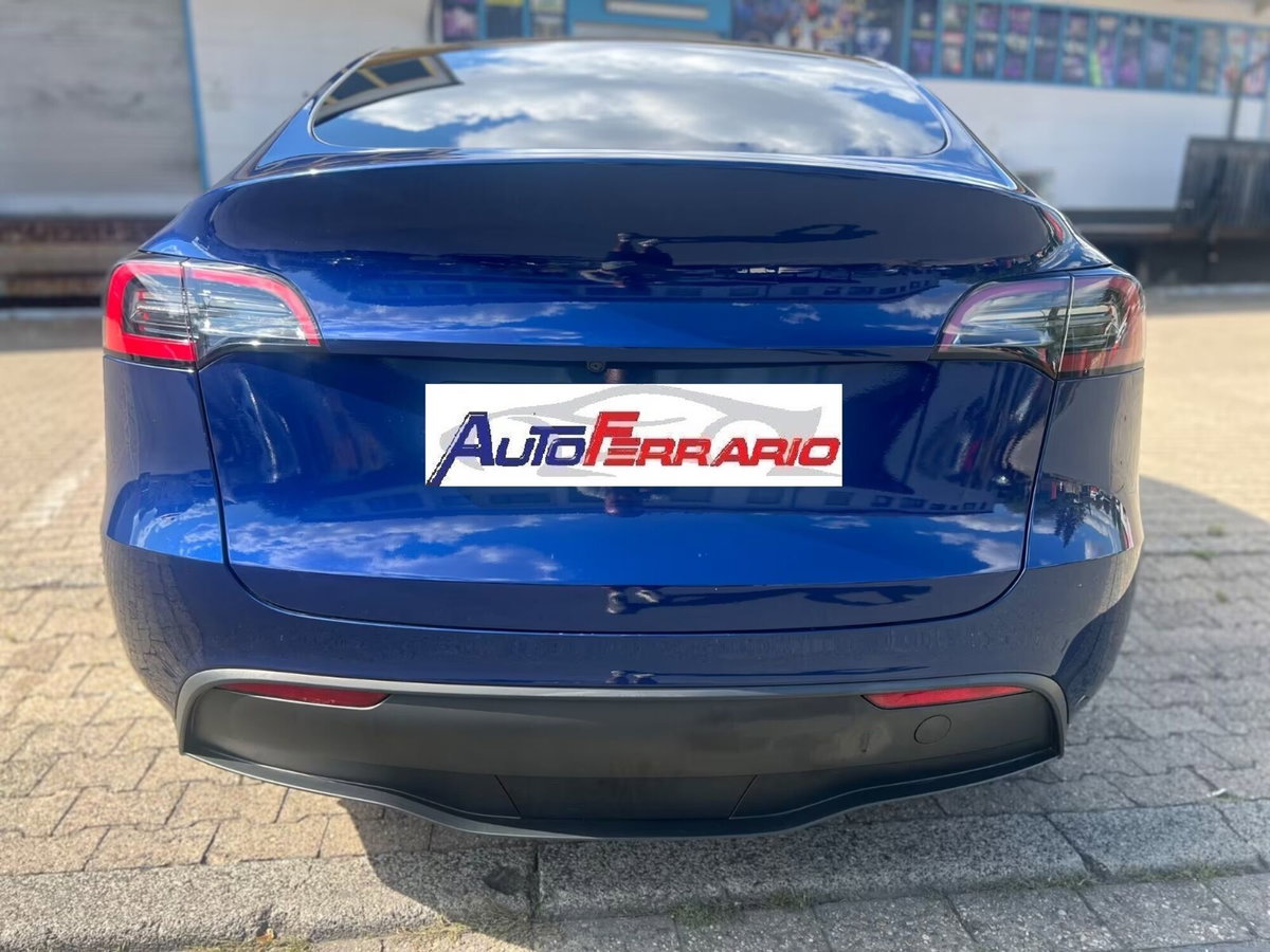 Tesla Model Y Long Range awd (6)