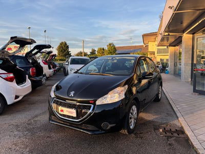Peugeot 208 HDi 68 CV 5 porte Allure usata