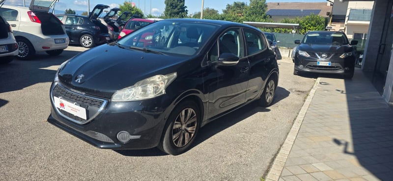 Peugeot 208 HDi 68 CV 5 porte Allure