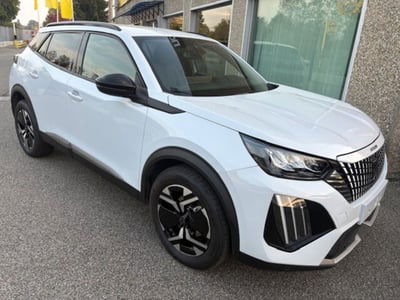 Peugeot 2008 1.2 puretech Active s&s 100cv usata