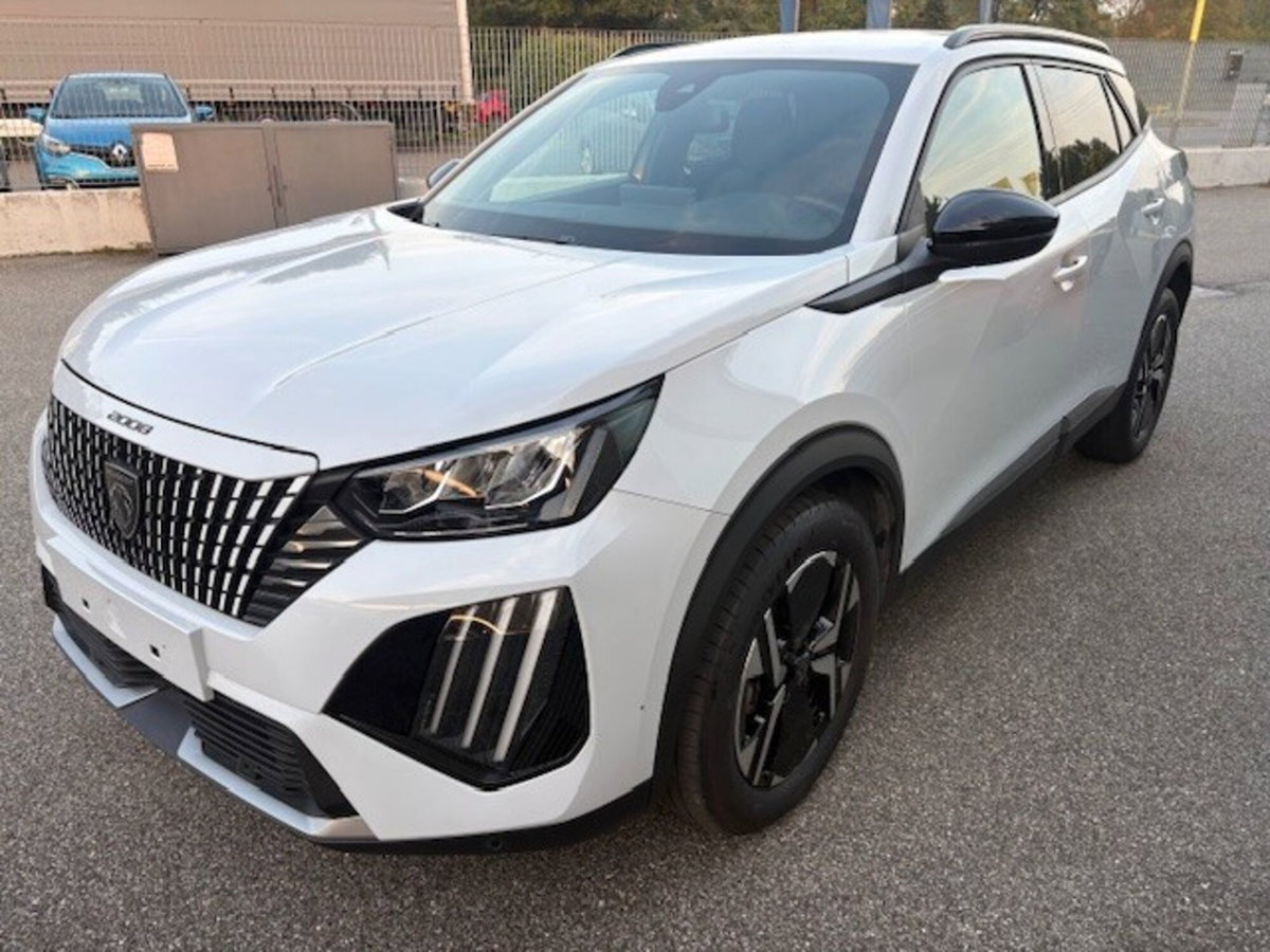 Peugeot 2008 1.2 turbo Allure 100cv (11)