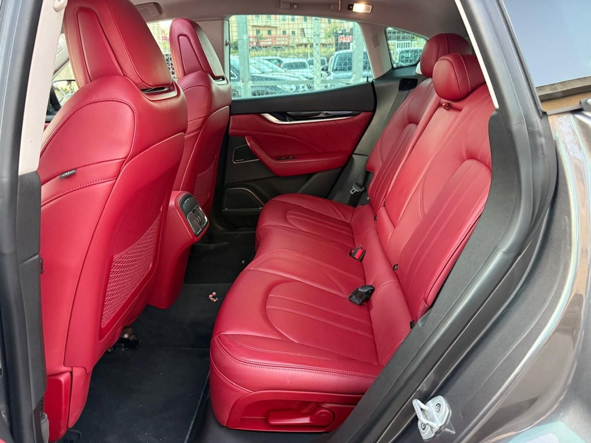 Maserati Levante Levante V6 Diesel 275 CV AWD Gransport (12)