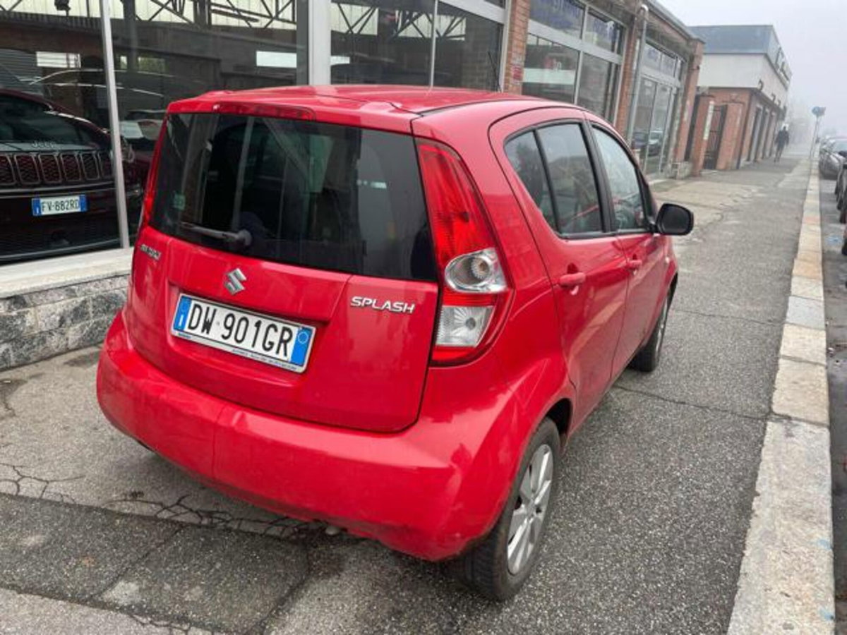 Suzuki Splash 1.0 L (4)