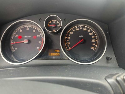 Opel Astra 1.4 16V GPL-TECH 5 porte Enjoy (12)
