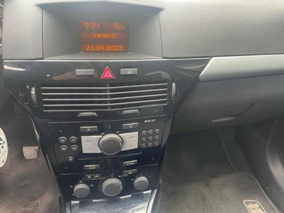 Opel Astra 1.4 16V GPL-TECH 5 porte Enjoy (13)