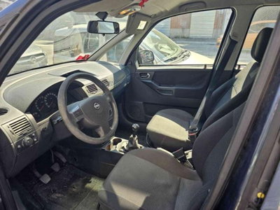 Opel Meriva 1.6 16V Cosmo (7)
