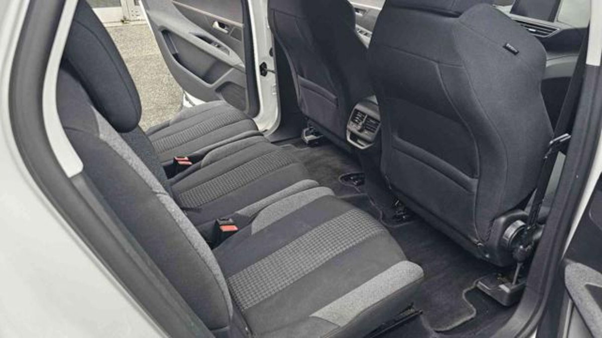 Peugeot 5008 PureTech Turbo 130 S&S Active Business (12)