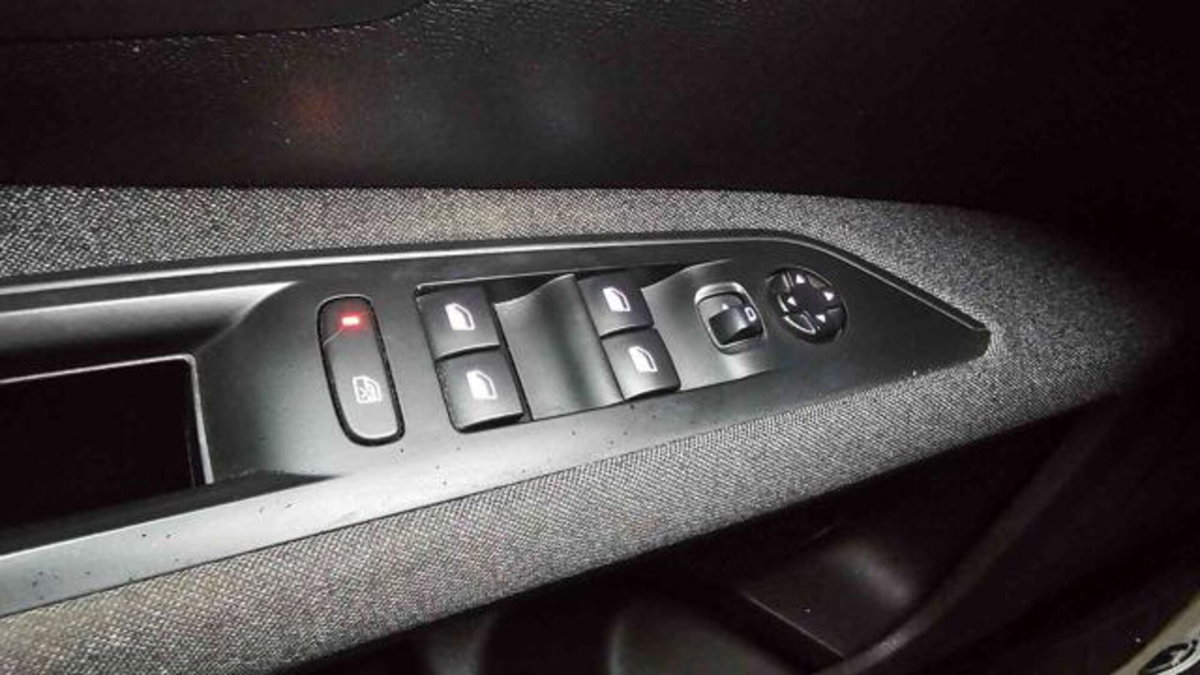 Peugeot 5008 PureTech Turbo 130 S&S Active Business (18)
