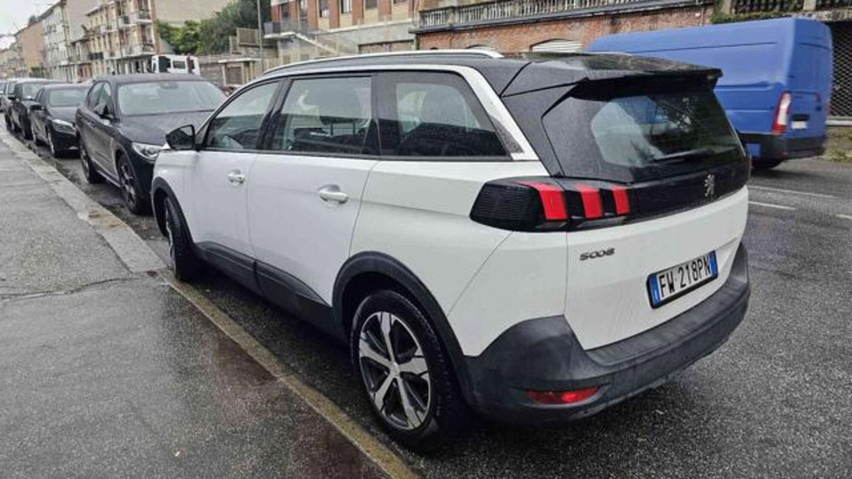 Peugeot 5008 PureTech Turbo 130 S&S Active Business (4)