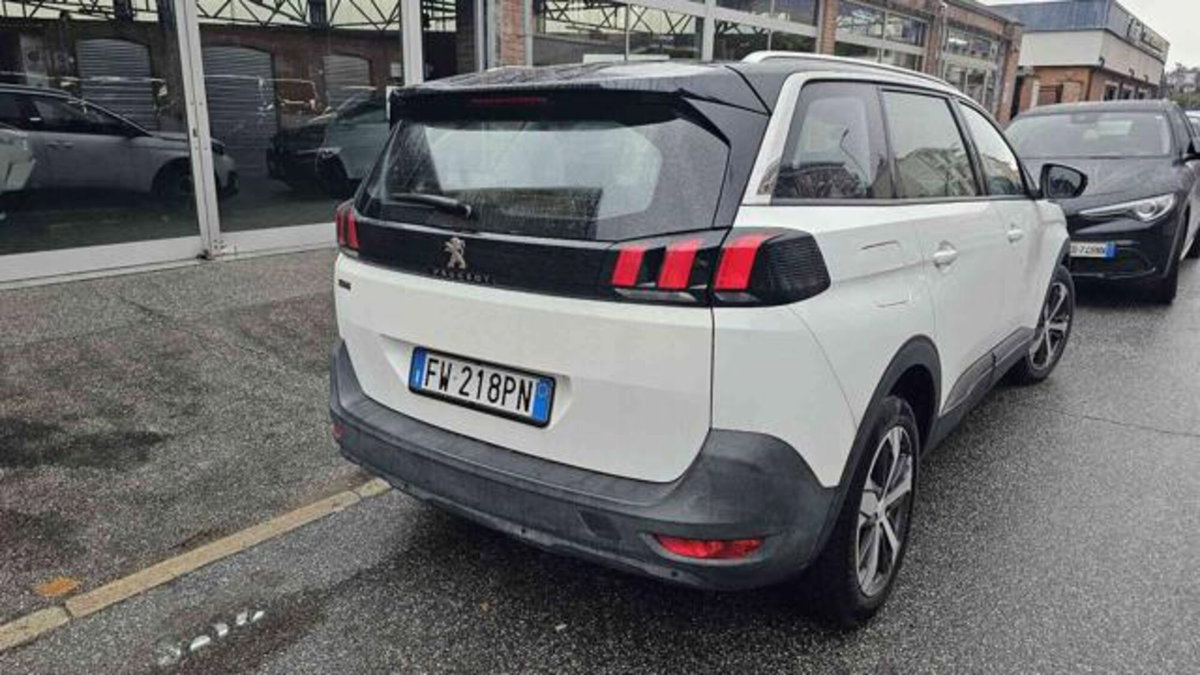 Peugeot 5008 PureTech Turbo 130 S&S Active Business (6)
