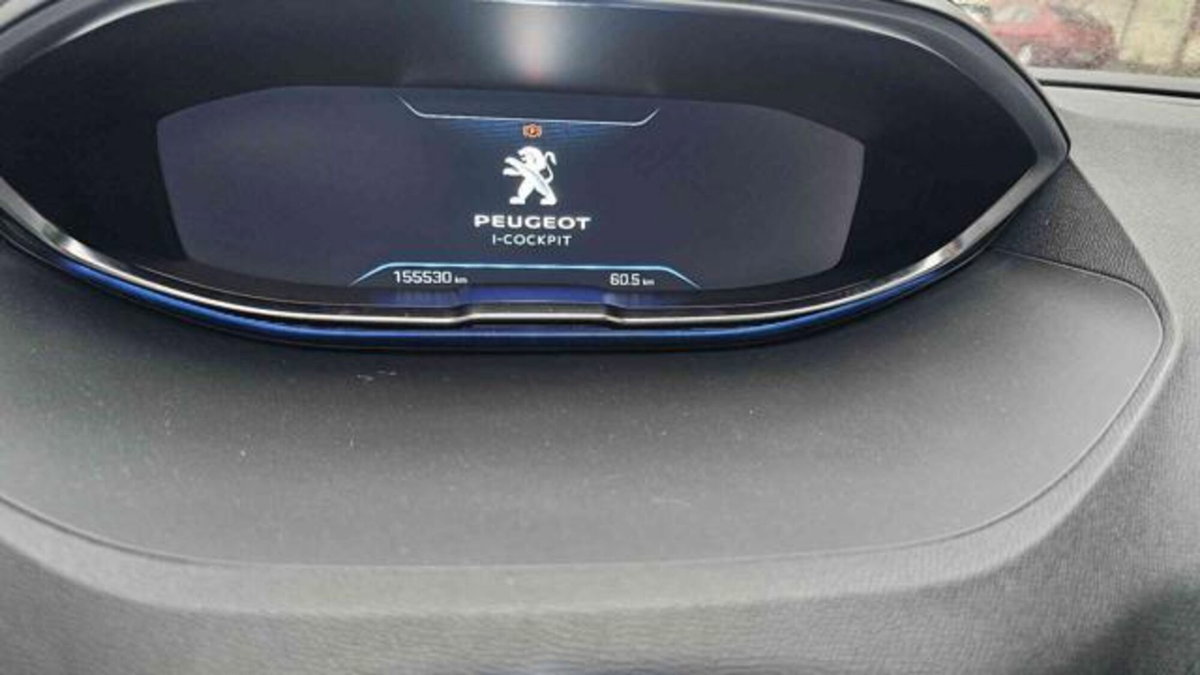 Peugeot 5008 PureTech Turbo 130 S&S Active Business (8)