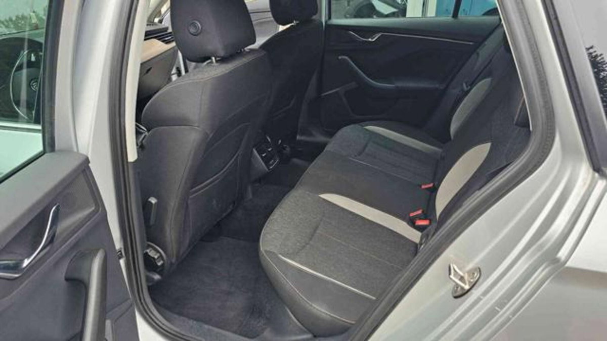 Skoda Kamiq 1.0 G-Tec Style (11)