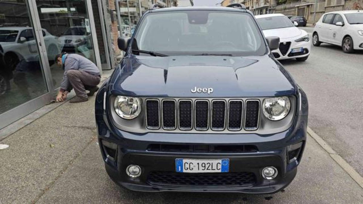 Jeep Renegade 1.3 T4 190CV PHEV 4xe AT6 Limited (2)