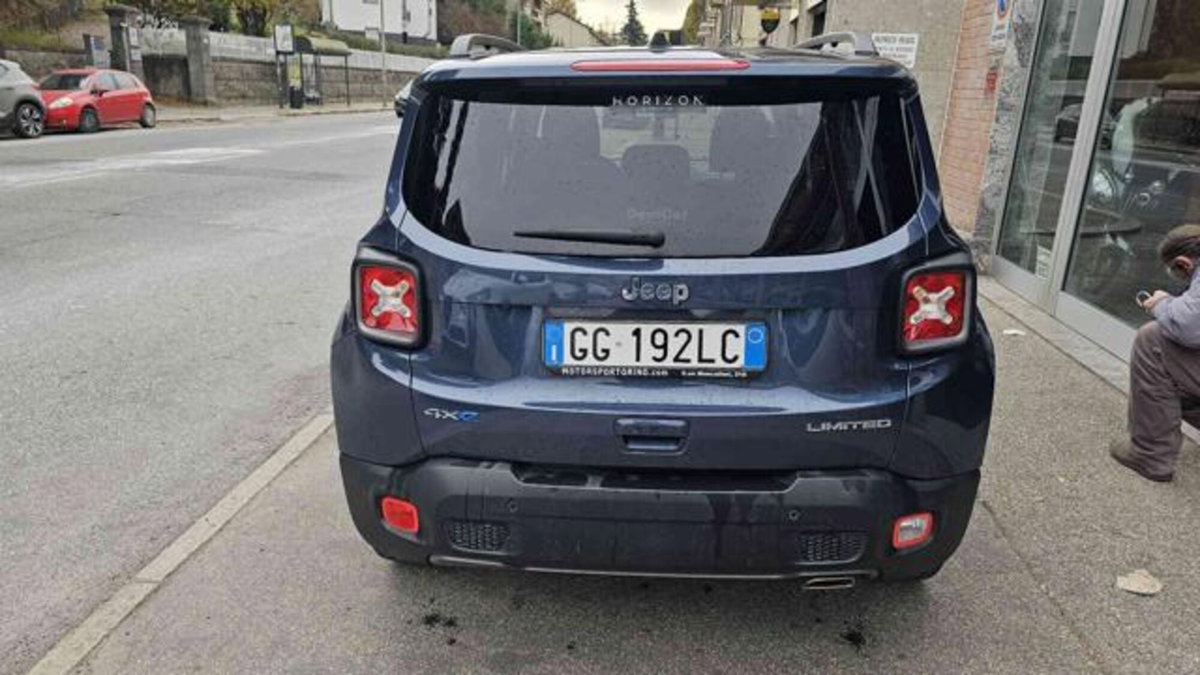 Jeep Renegade 1.3 T4 190CV PHEV 4xe AT6 Limited (5)