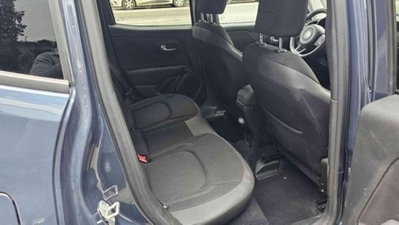 Jeep Renegade 1.3 T4 190CV PHEV 4xe AT6 Limited (8)