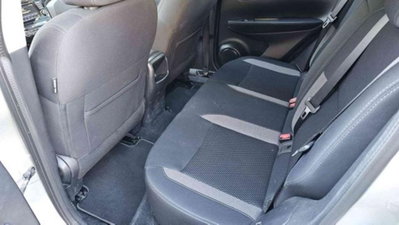 Nissan Qashqai 1.3 DIG-T 140 CV Business (10)