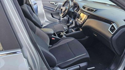 Nissan Qashqai 1.3 DIG-T 140 CV Business (13)