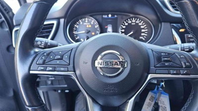 Nissan Qashqai 1.3 DIG-T 140 CV Business (16)