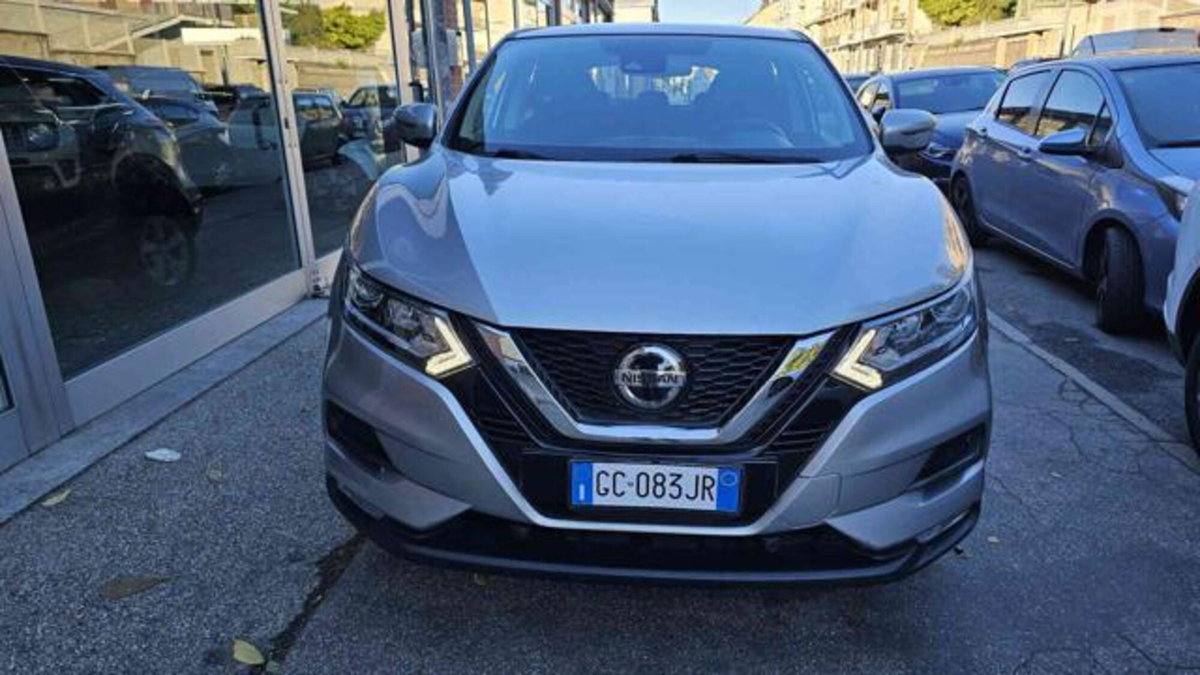 Nissan Qashqai 1.3 DIG-T 140 CV Business (2)