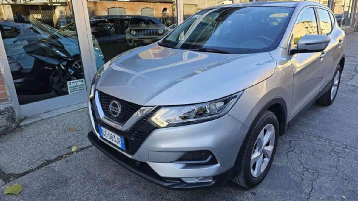 Nissan Qashqai 1.3 DIG-T 140 CV Business (3)