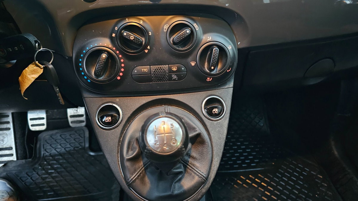 Abarth 595 595 1.4 Turbo T-Jet 145 CV (12)