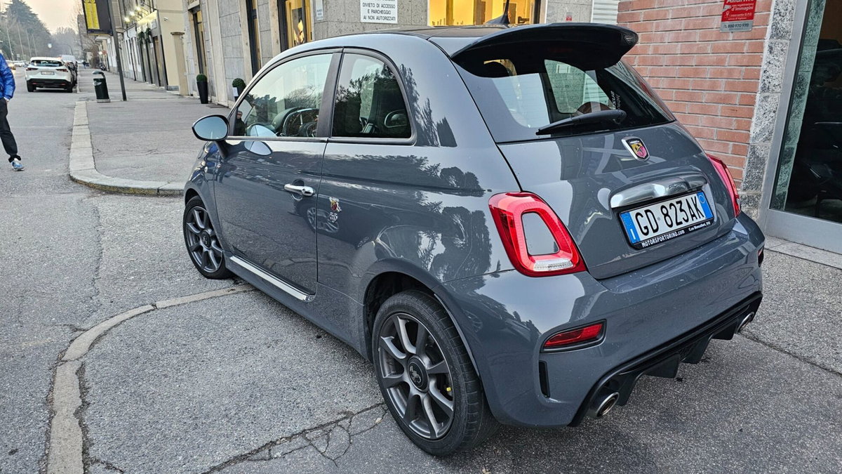 Abarth 595 595 1.4 Turbo T-Jet 145 CV (6)