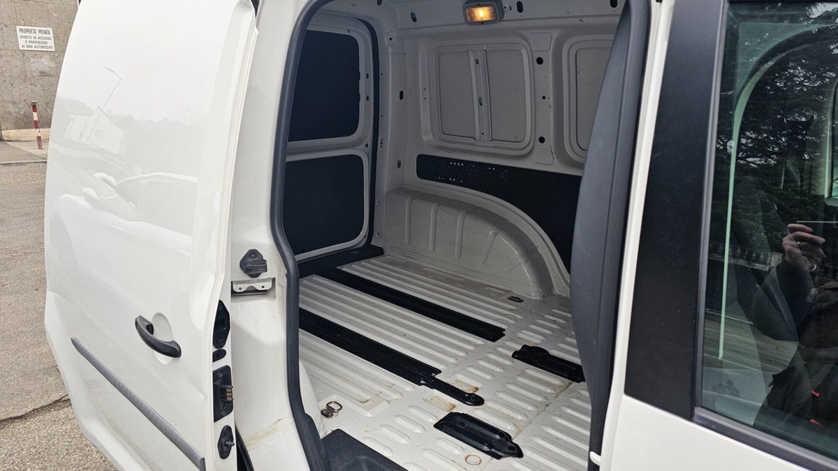 Volkswagen Veicoli Commerciali Caddy 1.4 TGI Furgone Business (8)