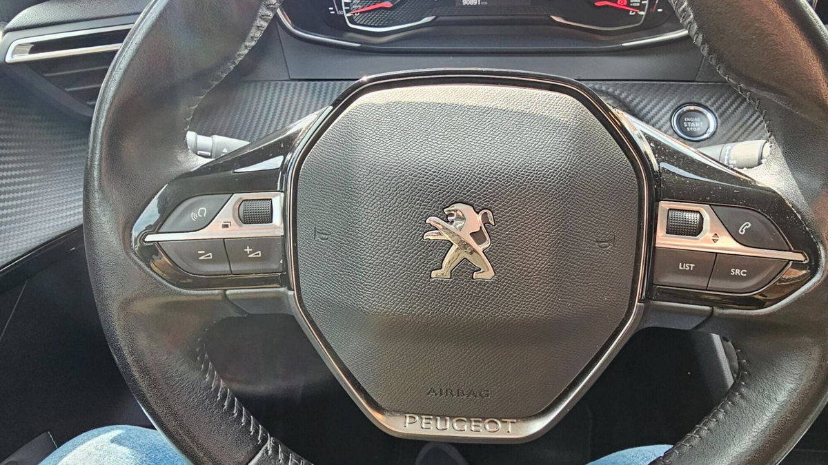 Peugeot 208 PureTech 100 Stop&Start EAT8 5 porte Allure Navi Pack (16)