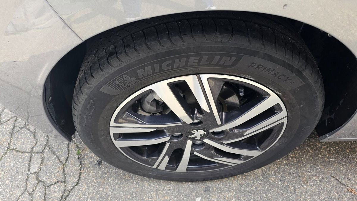 Peugeot 208 PureTech 100 Stop&Start EAT8 5 porte Allure Navi Pack (7)