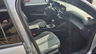 Peugeot 208 PureTech 100 Stop&Start EAT8 5 porte Allure Navi Pack (8)