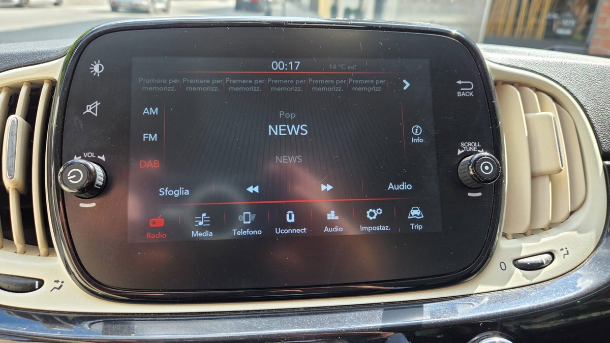 Fiat 500 1.0 Hybrid Red (11)