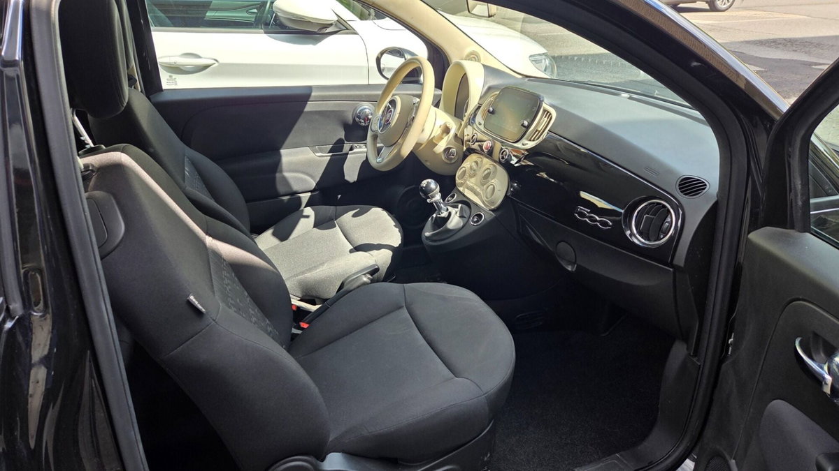 Fiat 500 1.0 Hybrid Red (7)