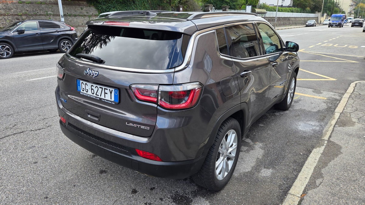 Jeep Compass 1.3 T4 190CV PHEV AT6 4xe Limited (14)