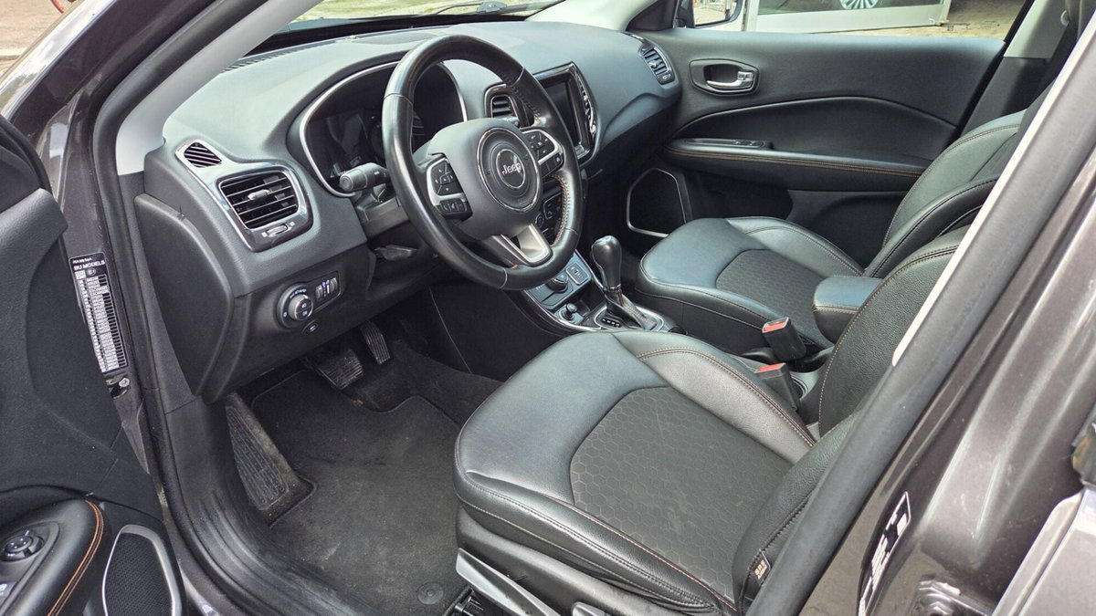 Jeep Compass 1.3 T4 190CV PHEV AT6 4xe Limited (7)