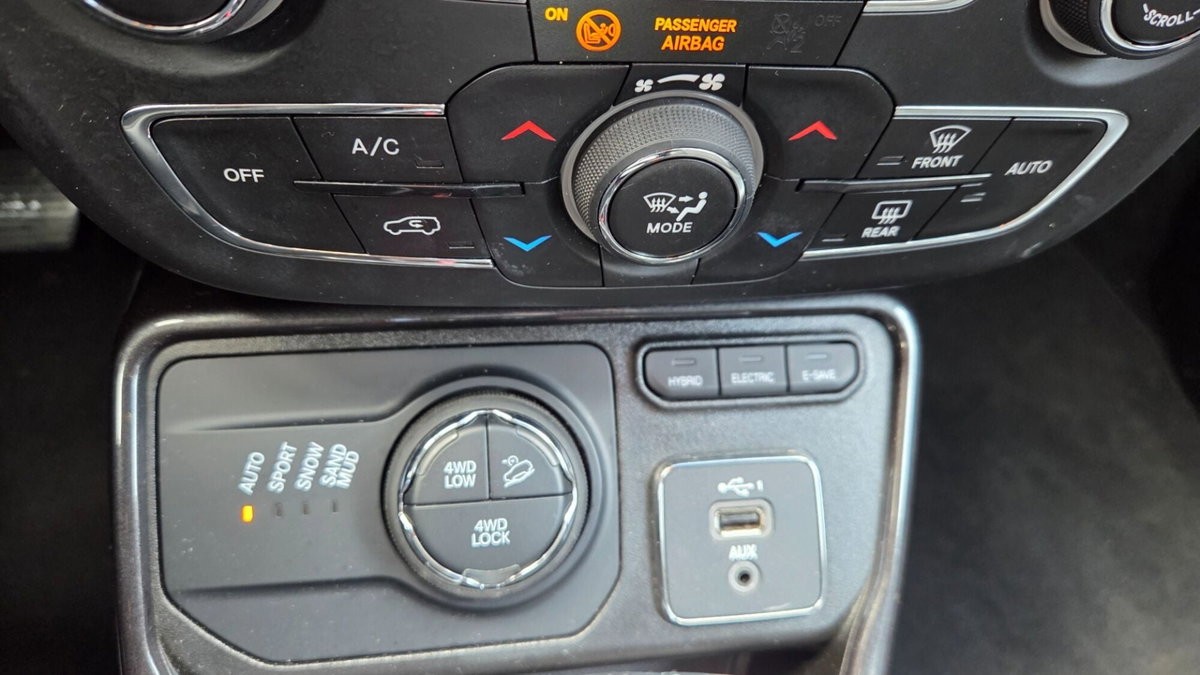 Jeep Compass 1.3 T4 190CV PHEV AT6 4xe Limited (9)