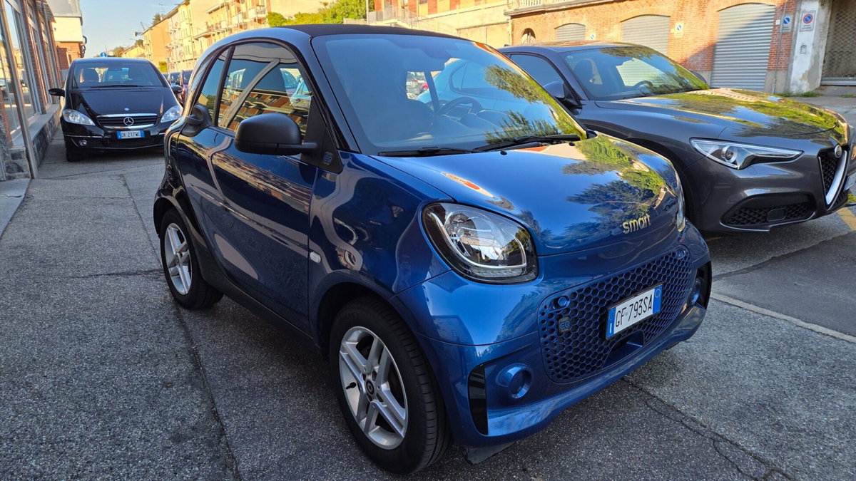 smart Fortwo eq Pure 22kW (3)