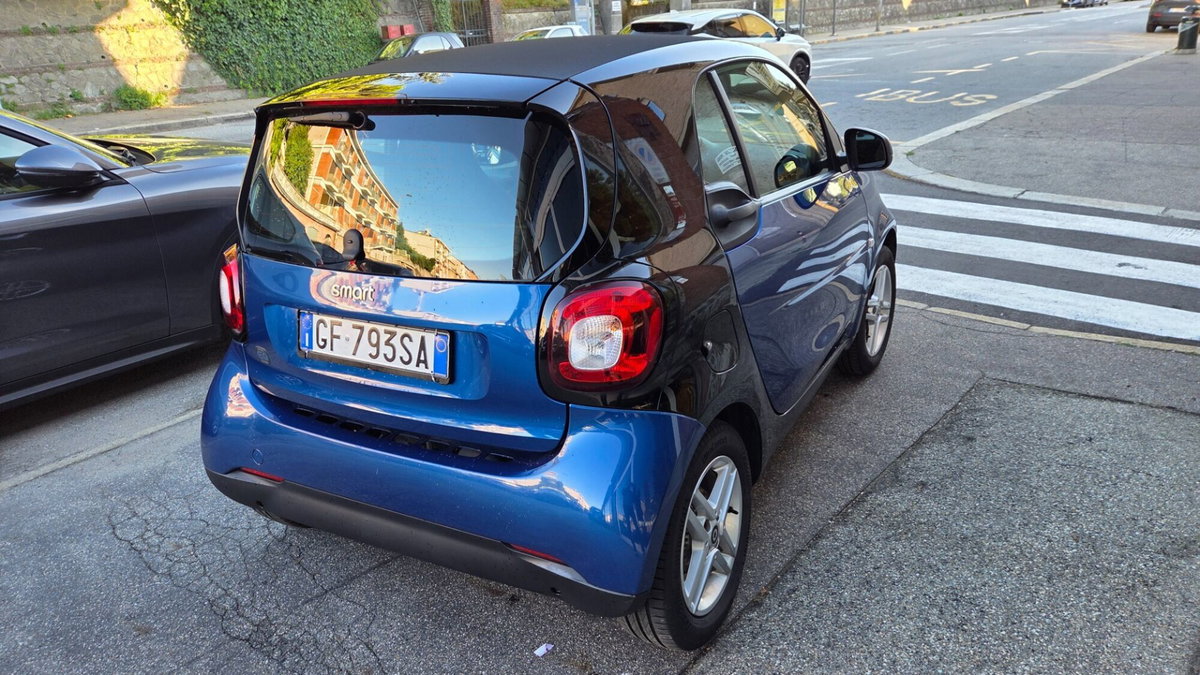 smart Fortwo eq Pure 22kW (4)