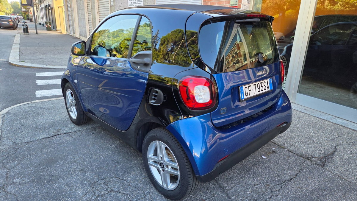 smart Fortwo eq Pure 22kW (6)
