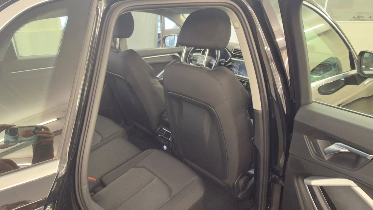 Audi Q3 35 TDI quattro S tronic Business Advanced (3)