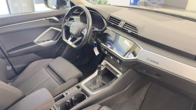 Audi Q3 35 TDI quattro S tronic Business Advanced (8)