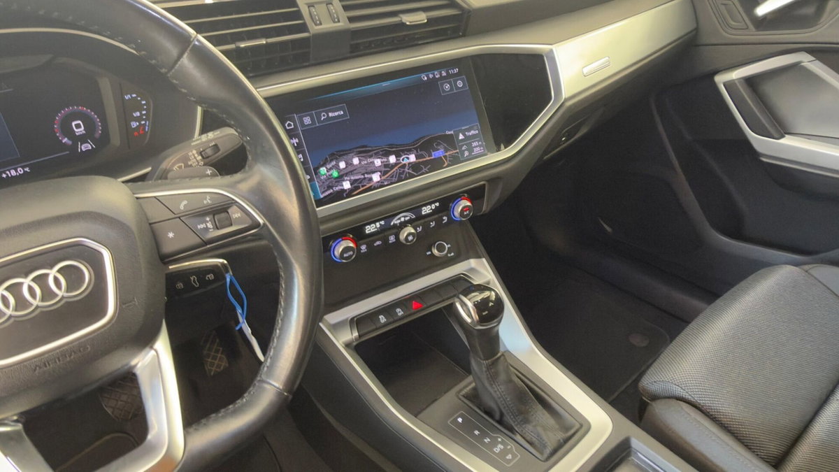 Audi Q3 35 TDI quattro S tronic Business Advanced (9)