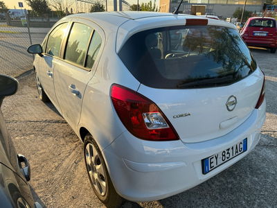 Opel Corsa 1.2 85CV 3 porte GPL-TECH b-color usata