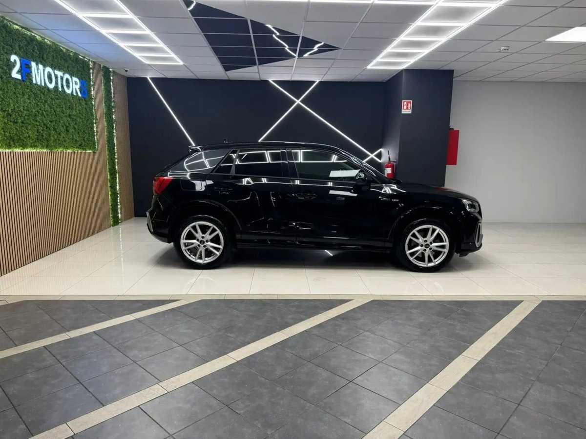 Audi Q2 Q2 35 TDI quattro S tronic S line Edition (2)