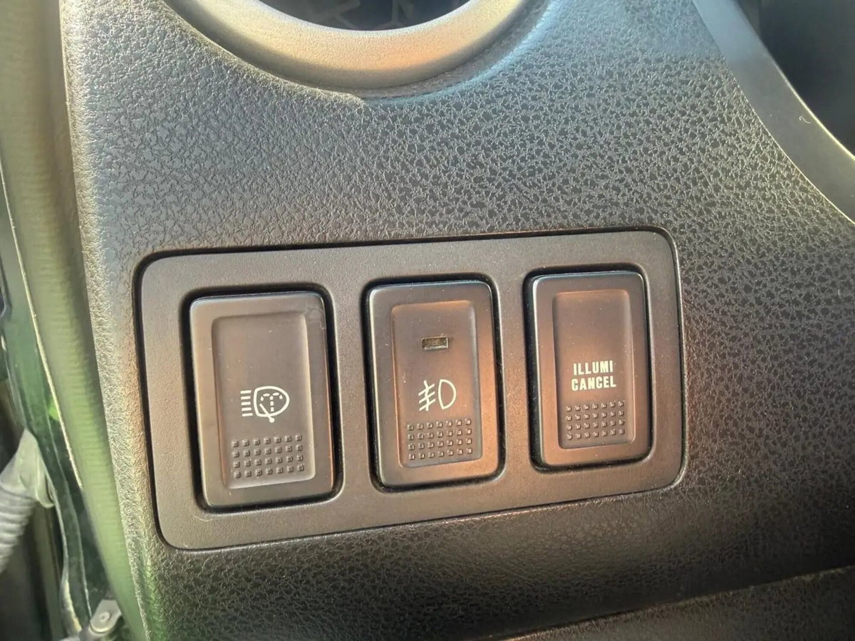 Suzuki Grand Vitara 1.9 DDiS 5 porte Executive (7)