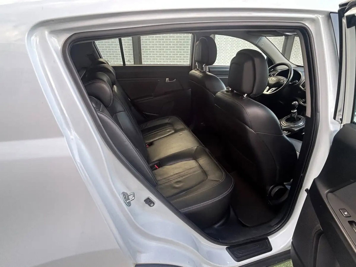 Kia Sportage 1.7 CRDI VGT 2WD Class (12)